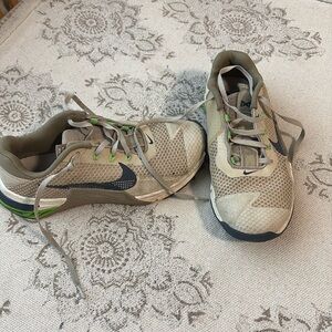 Women Nike Metcon Shoes